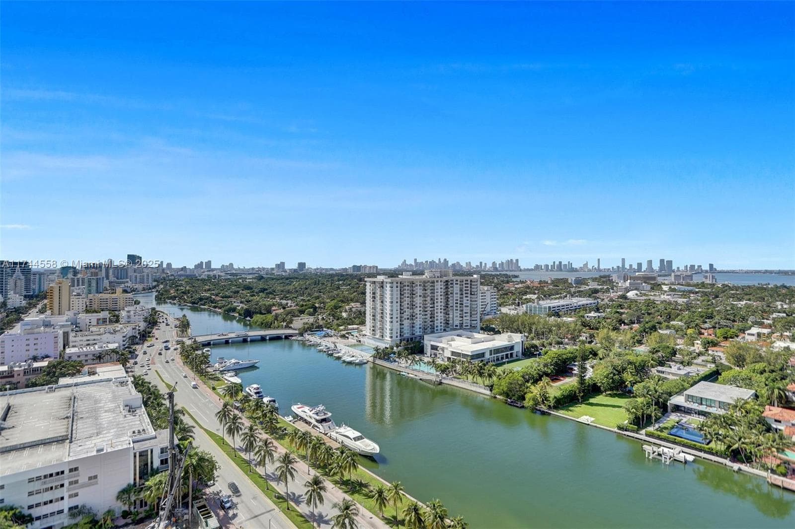 A11744558 — Miami Beach — 21