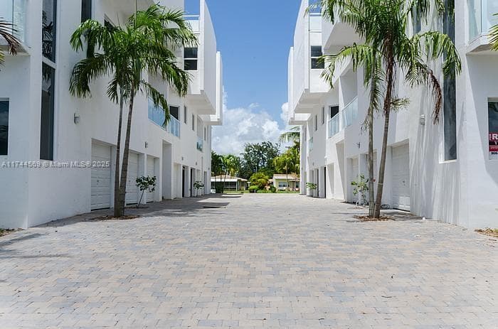 A11744569 — Miami Beach — 2