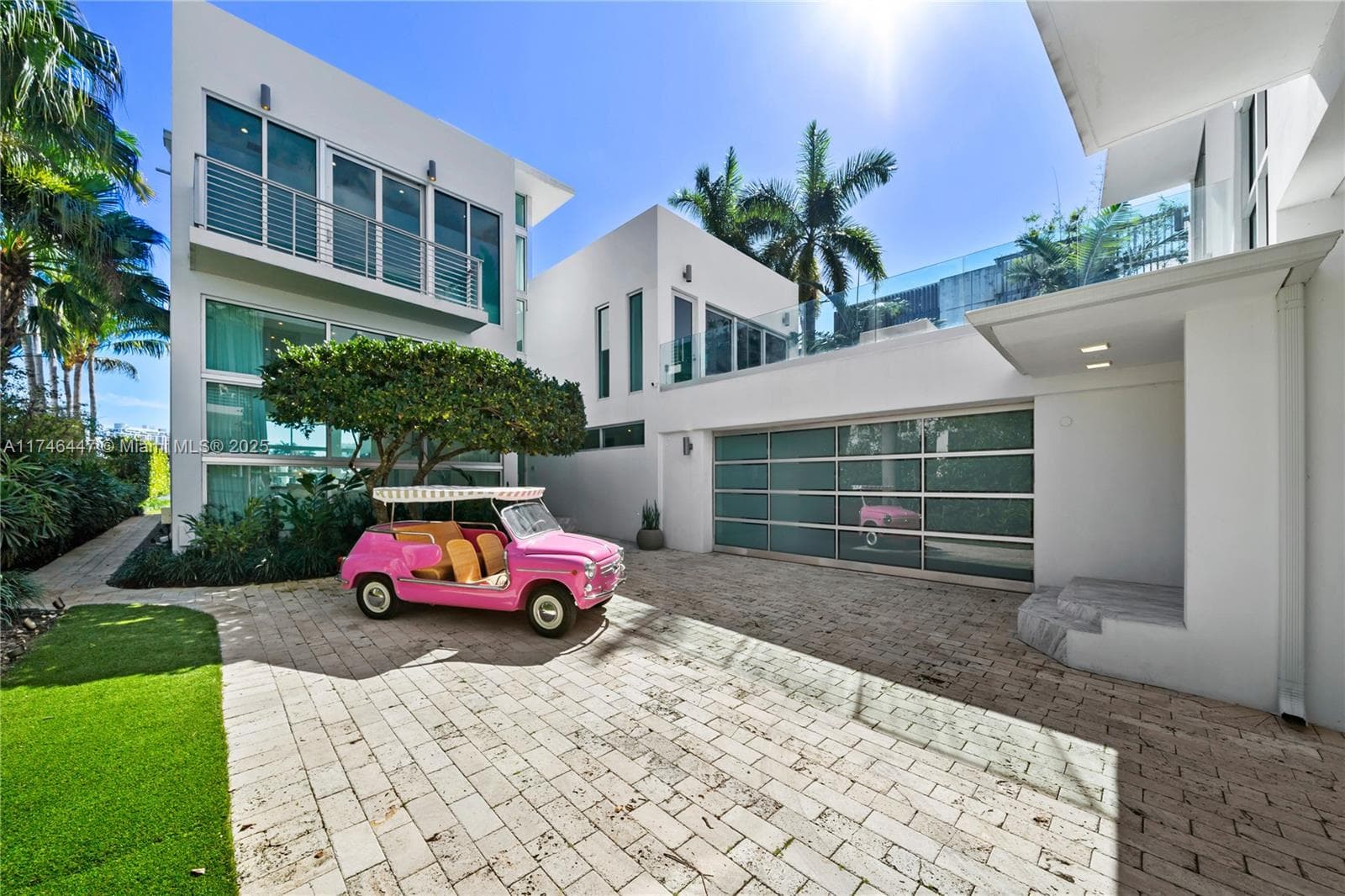 A11746447 — Miami Beach — 13