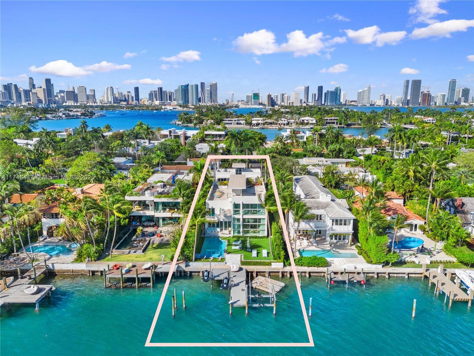 A11746447 — Miami Beach — 84