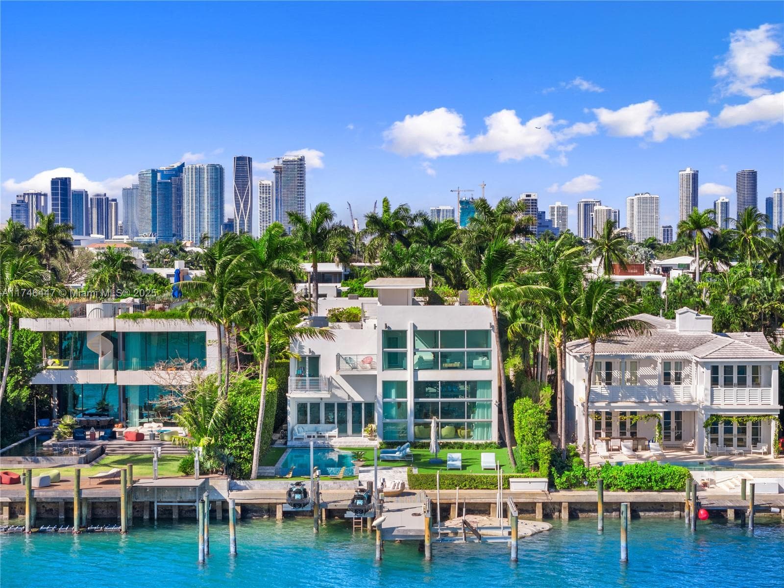 A11746447 — Miami Beach — 83