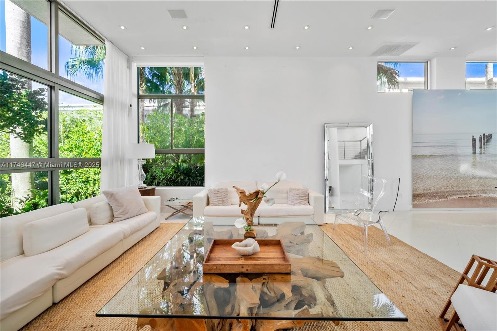 A11746447 — Miami Beach — 25