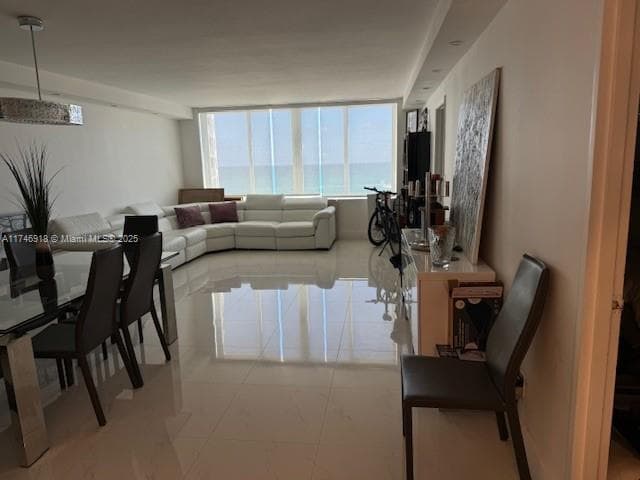 A11746918 — Miami Beach — 18