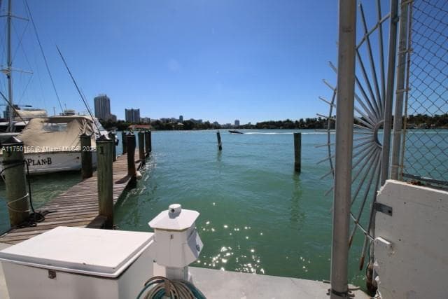 A11750156 — Miami Beach — 2
