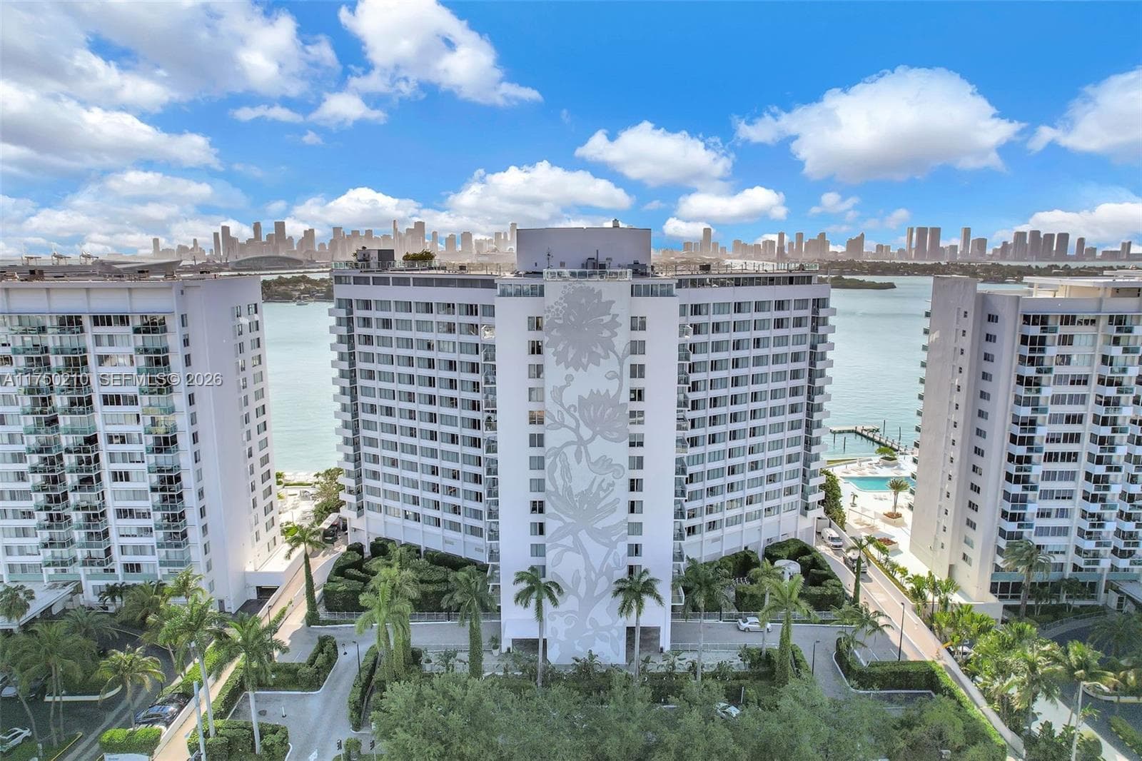 A11750210 — Miami Beach — 2