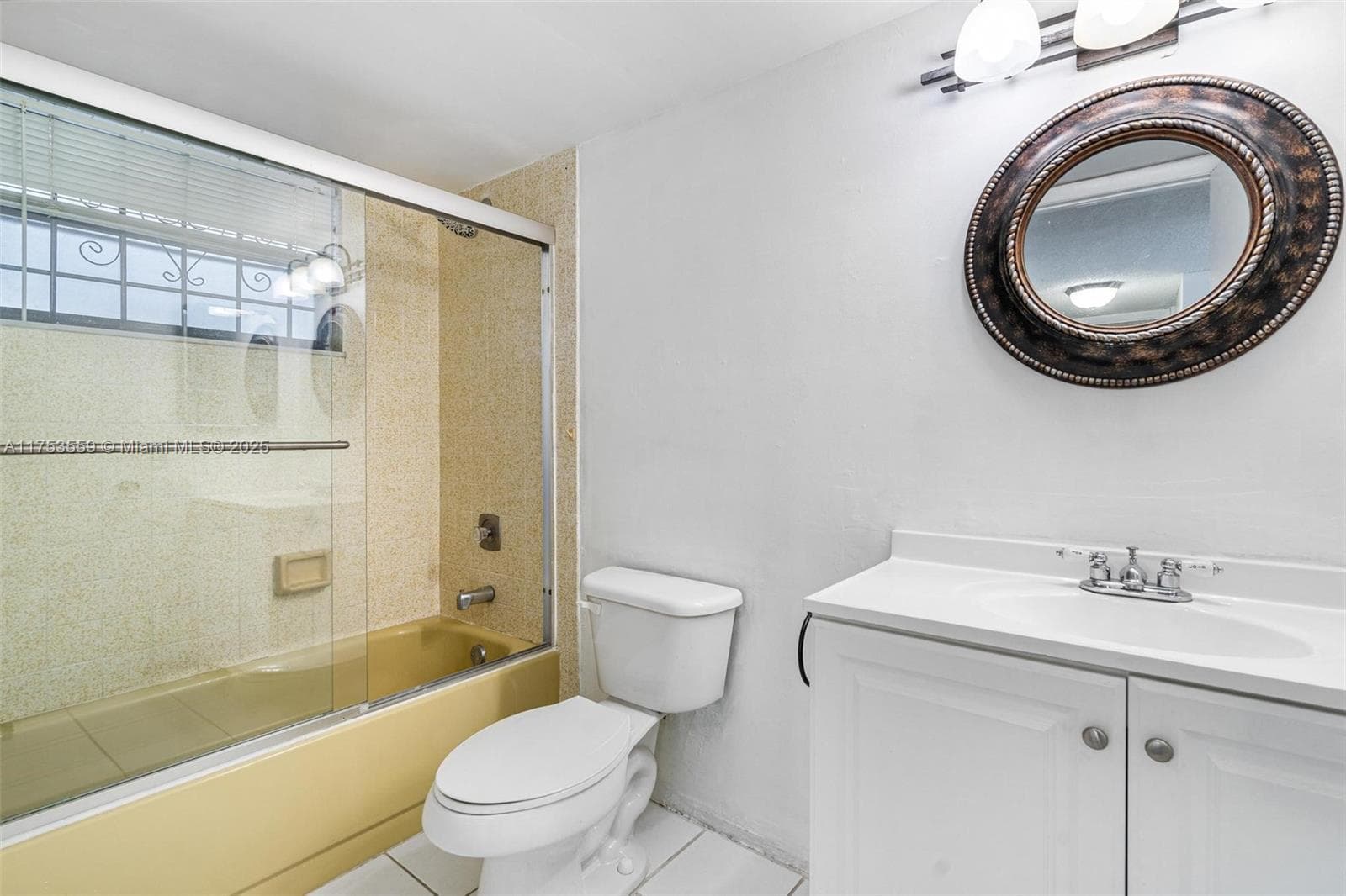 A11753559 — Miami Beach — 17