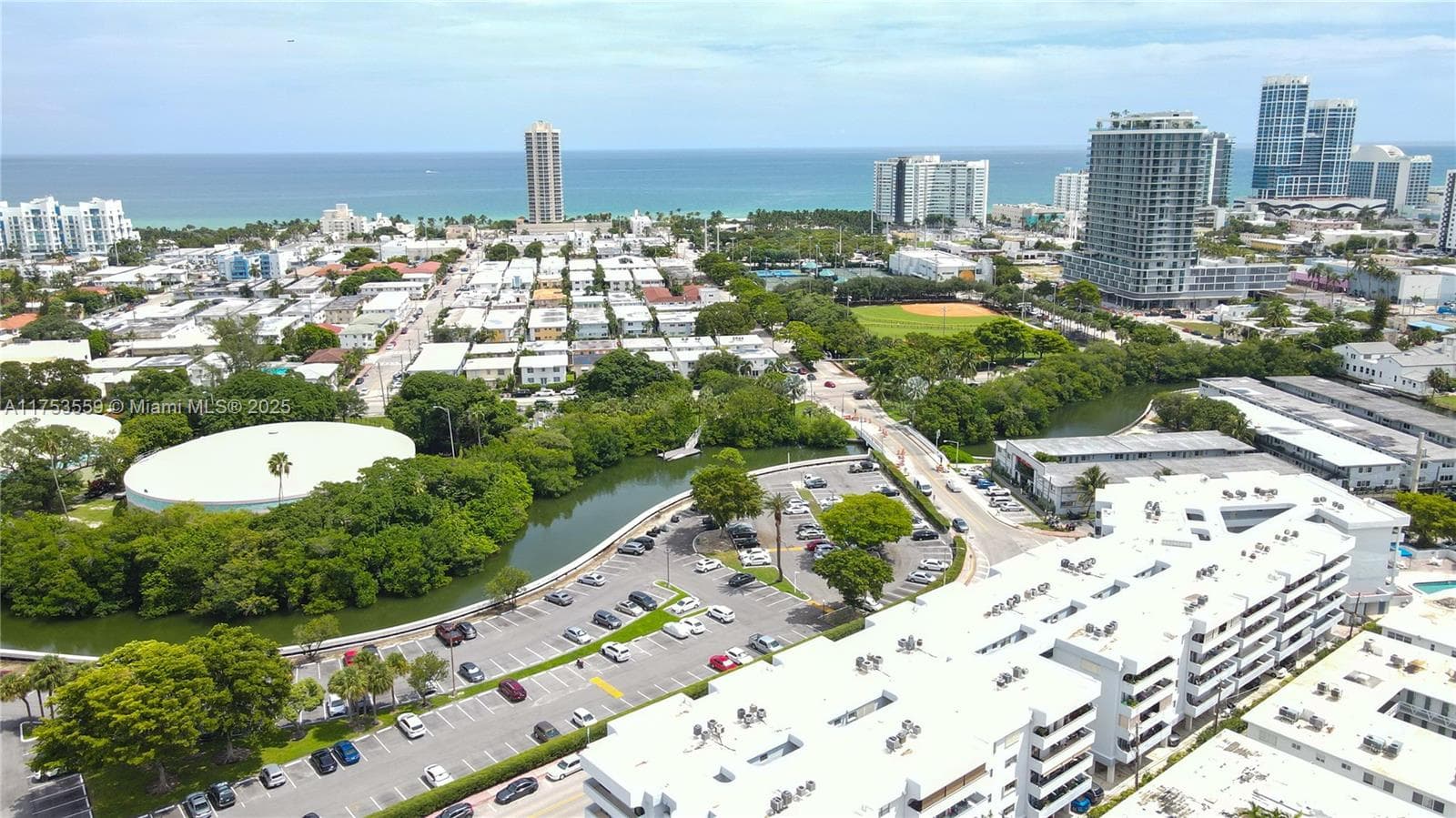 A11753559 — Miami Beach — 26