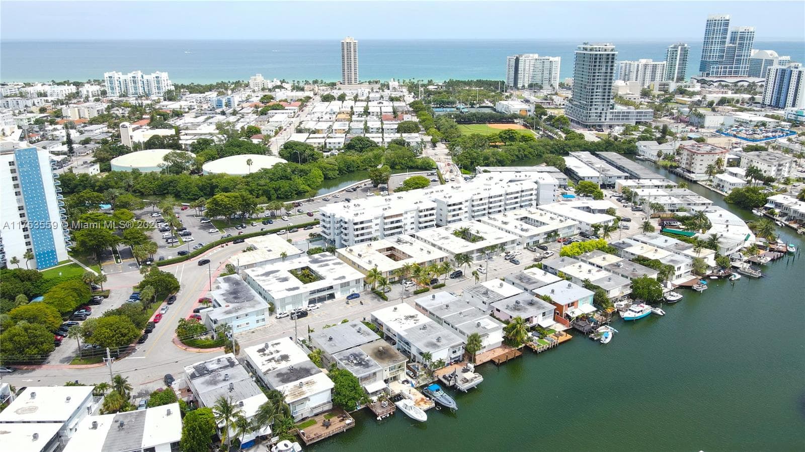 A11753559 — Miami Beach