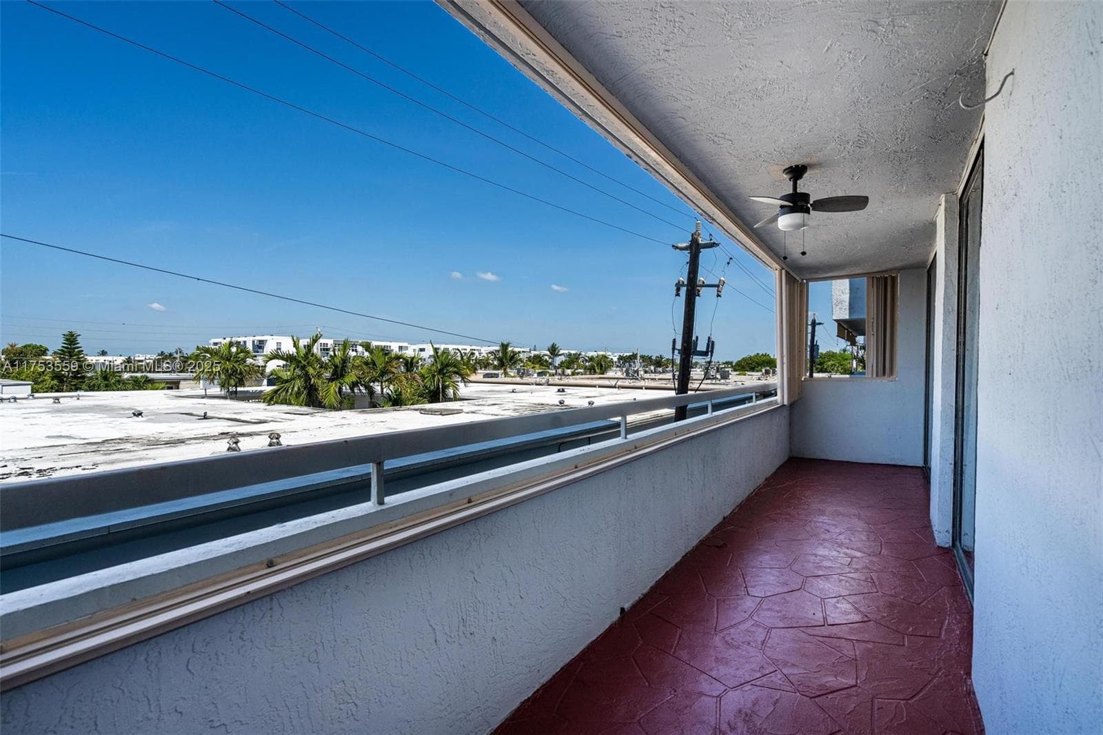 A11753559 — Miami Beach — 20