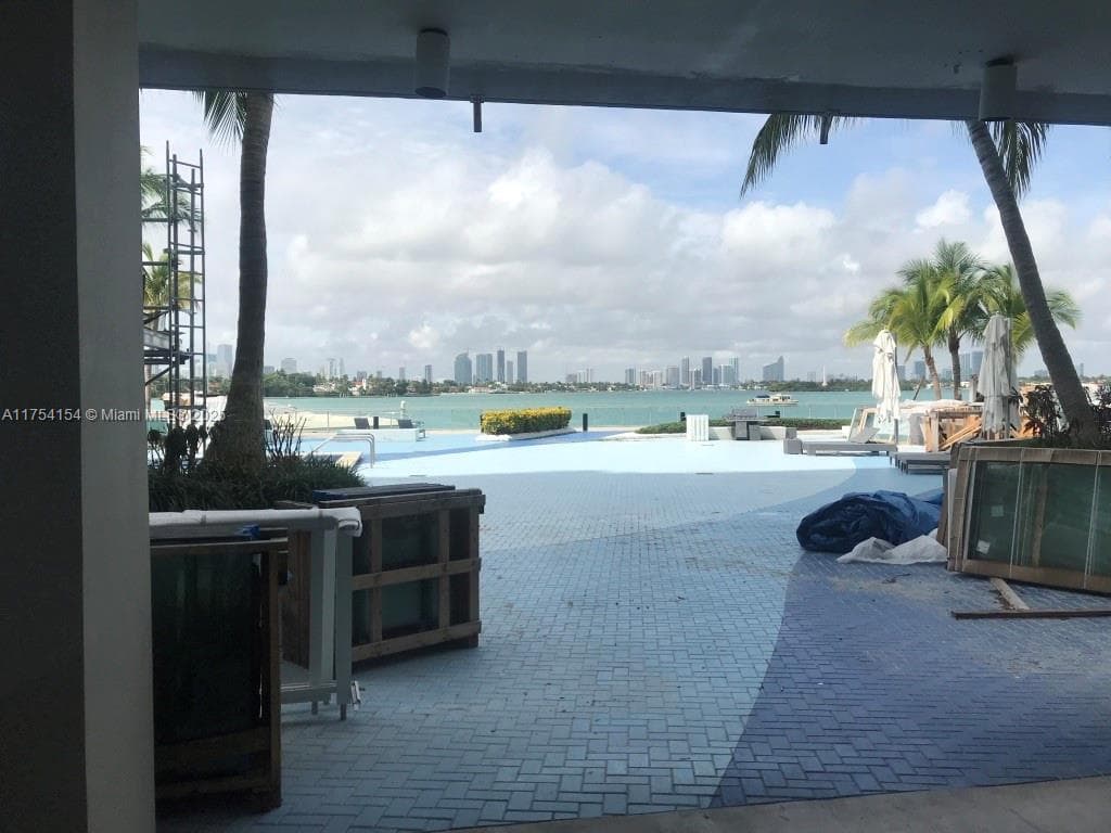 A11754154 — Miami Beach — 23