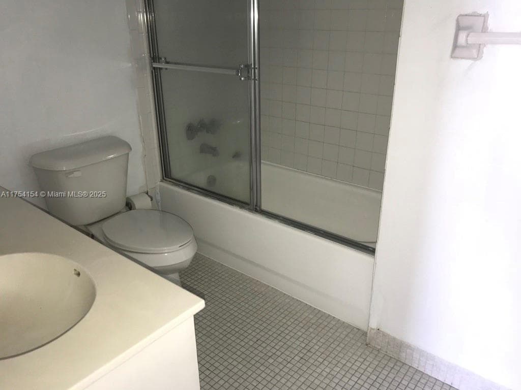 A11754154 — Miami Beach — 10