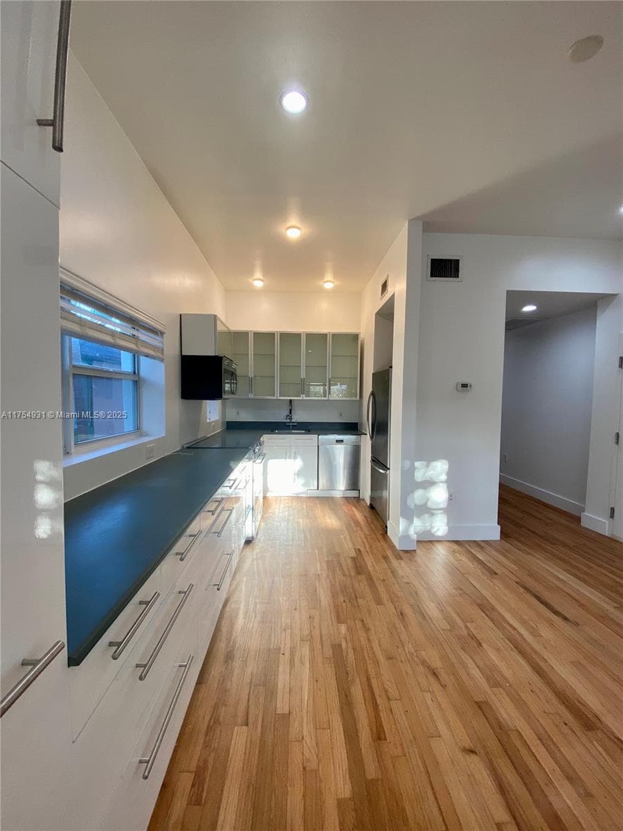 A11754931 — Miami Beach — 23