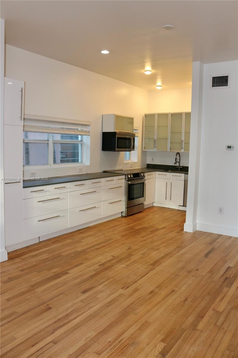 A11754931 — Miami Beach — 32