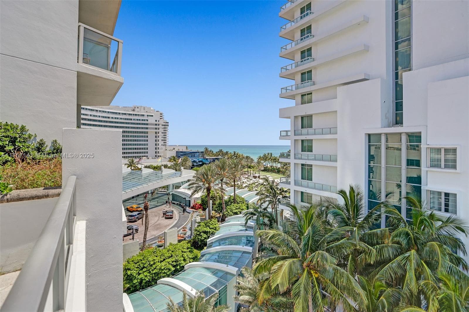 A11757141 — Miami Beach — 27