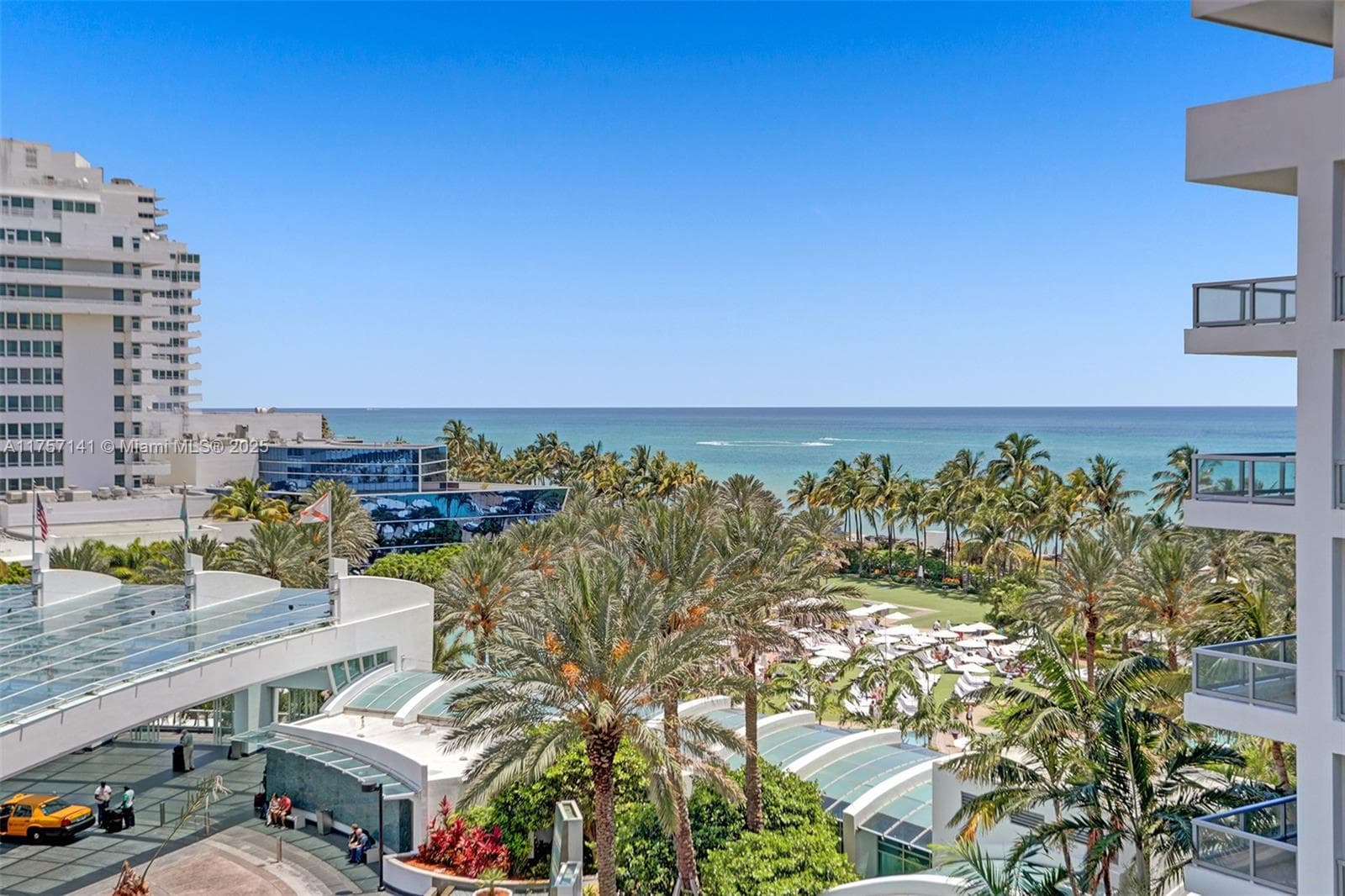 A11757141 — Miami Beach