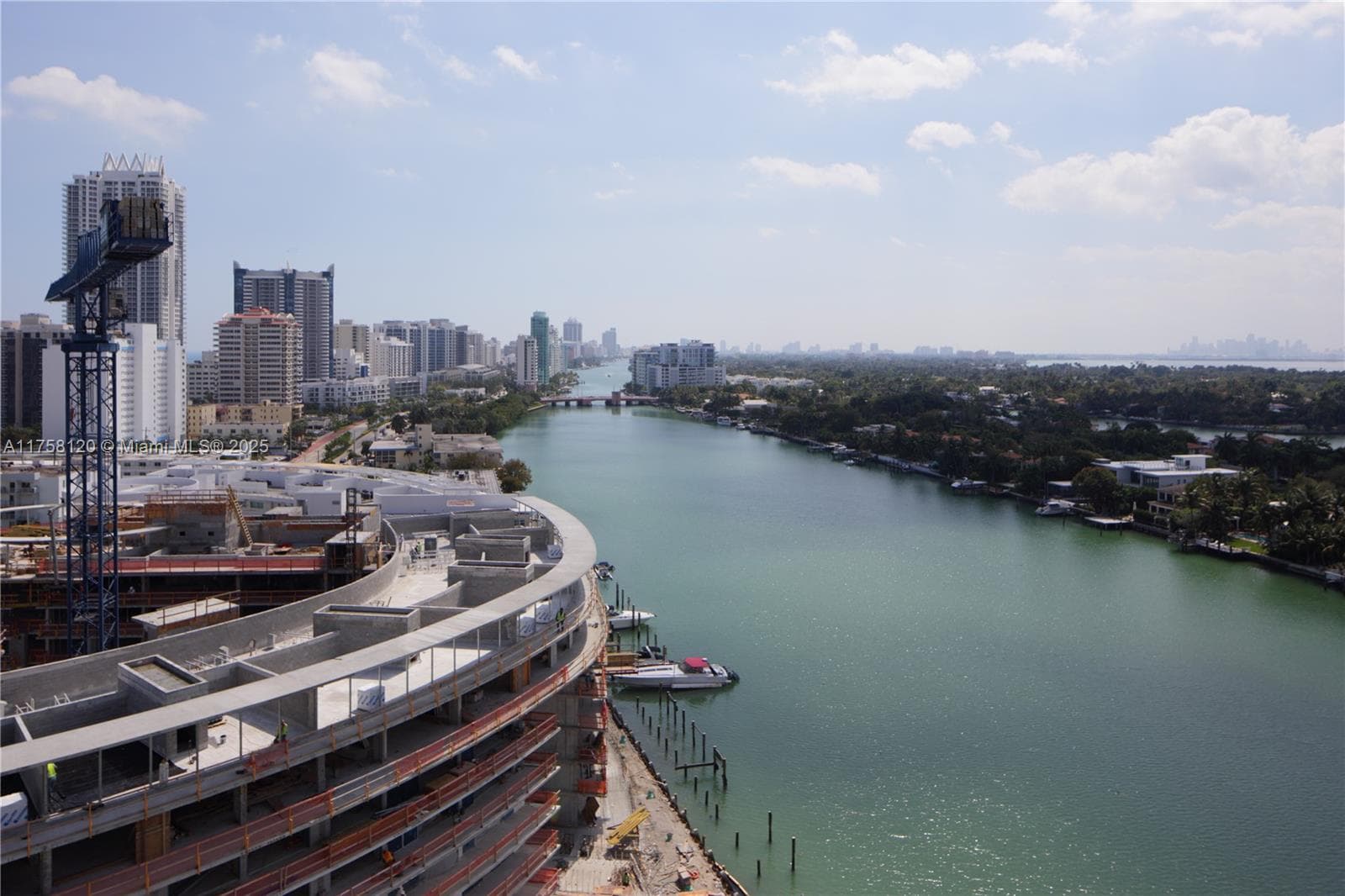 A11758120 — Miami Beach — 2