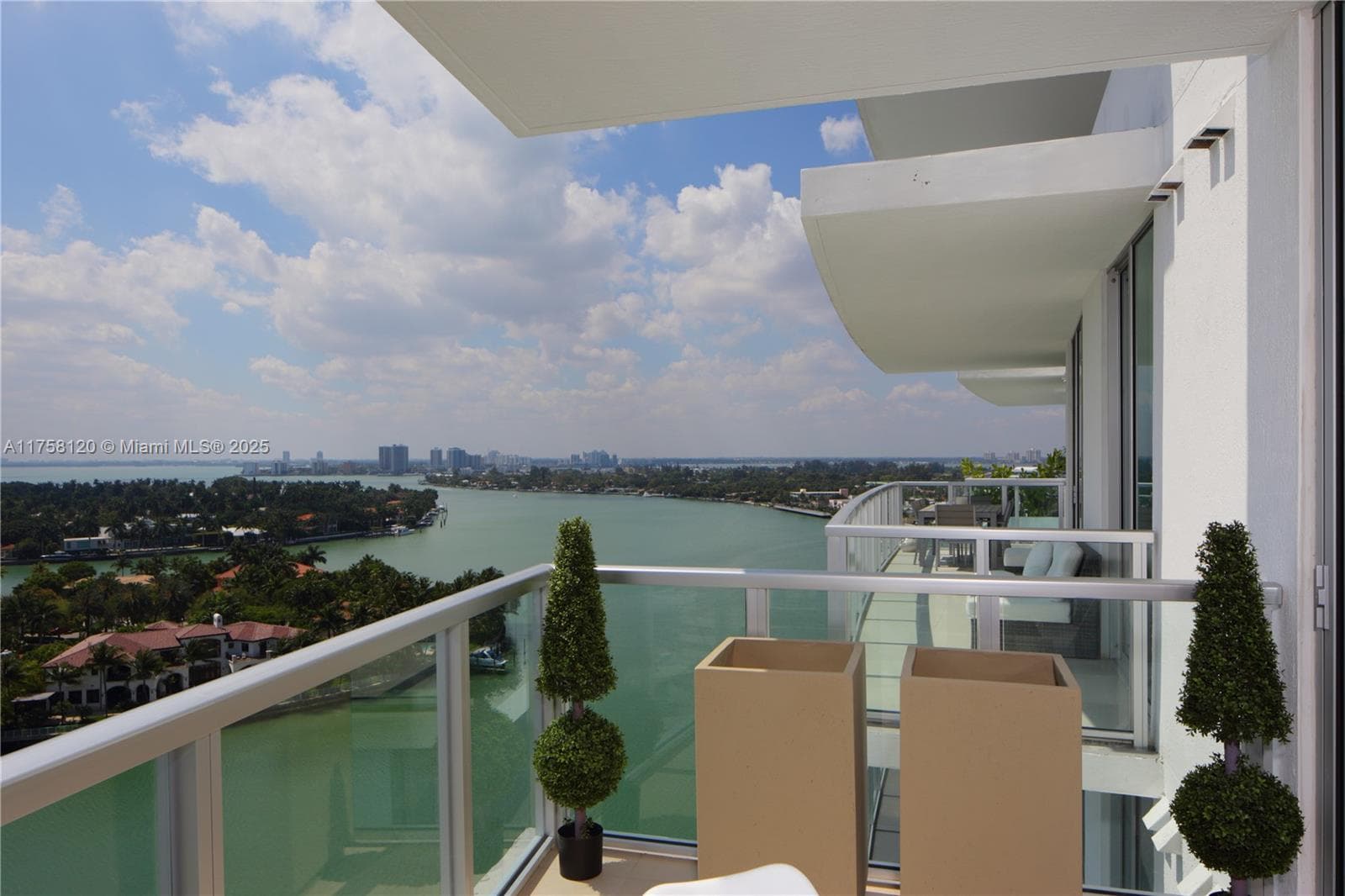 A11758120 — Miami Beach — 3
