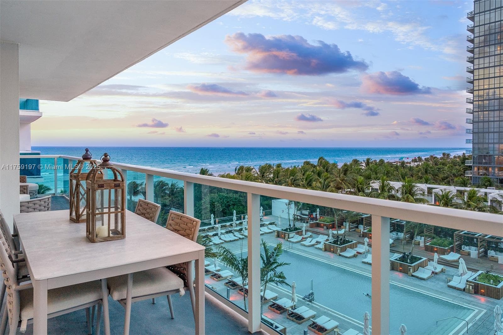 A11759197 — Miami Beach — 48