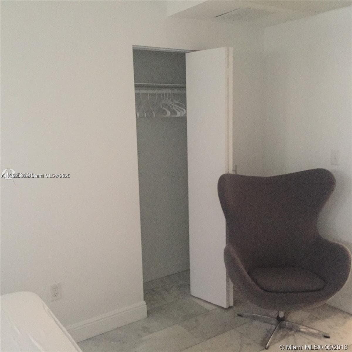 A11760046 — Miami Beach — 6