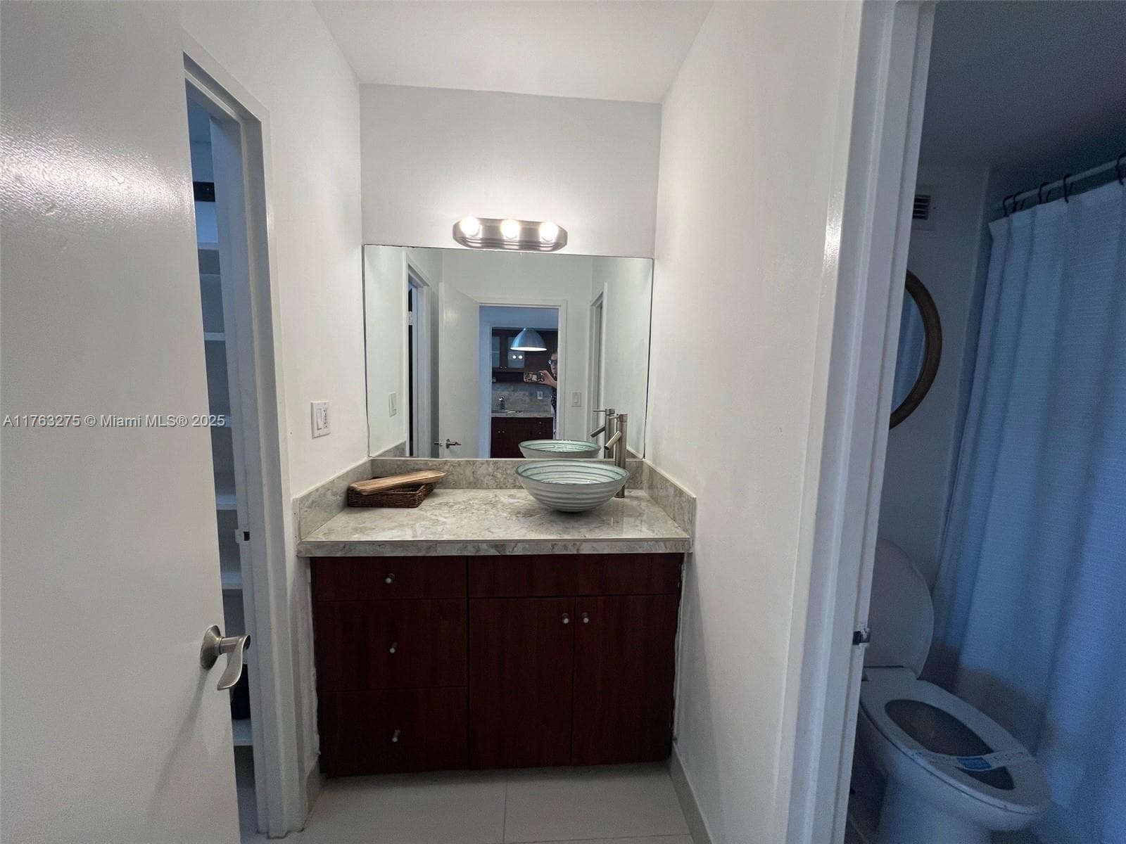 A11763275 — Miami Beach — 22