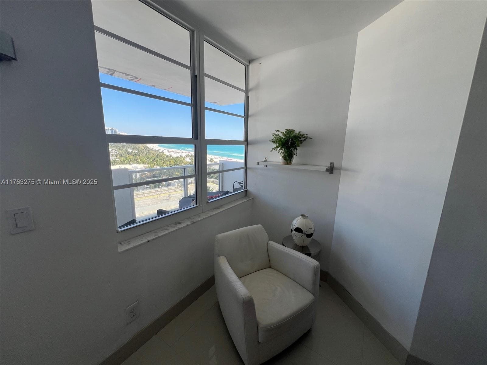 A11763275 — Miami Beach — 7