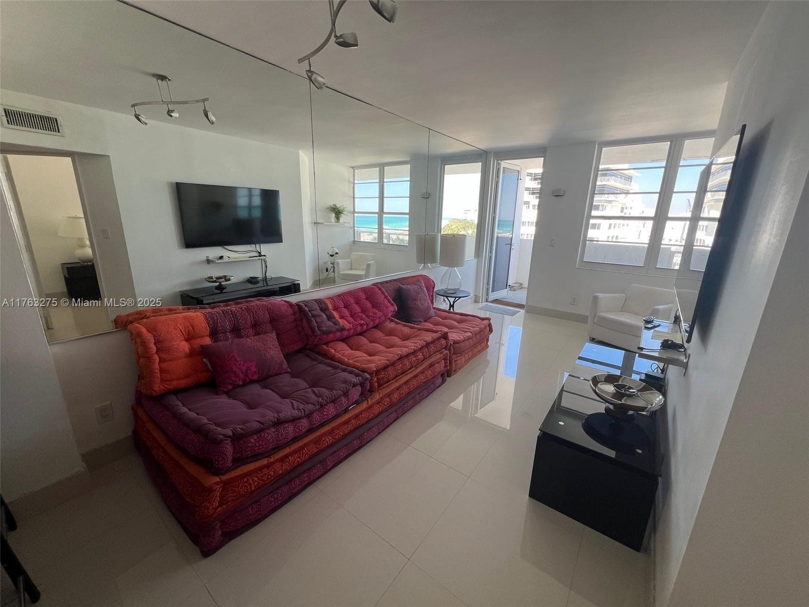 A11763275 — Miami Beach — 5