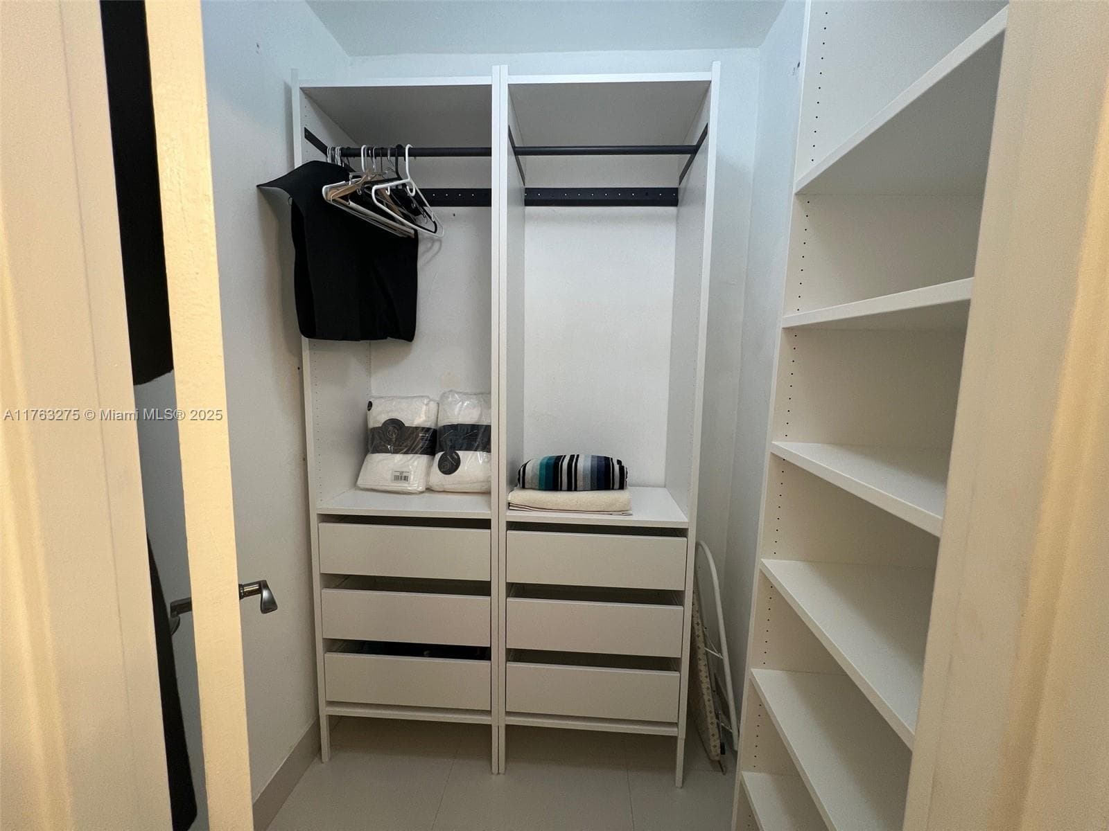 A11763275 — Miami Beach — 20