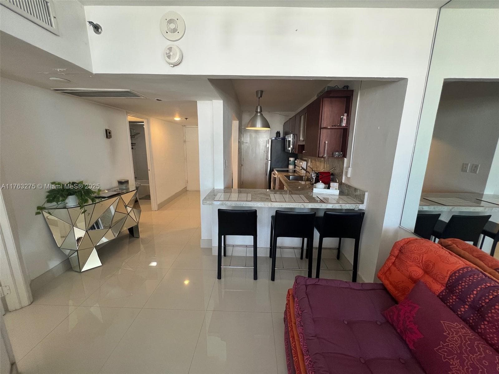 A11763275 — Miami Beach — 10