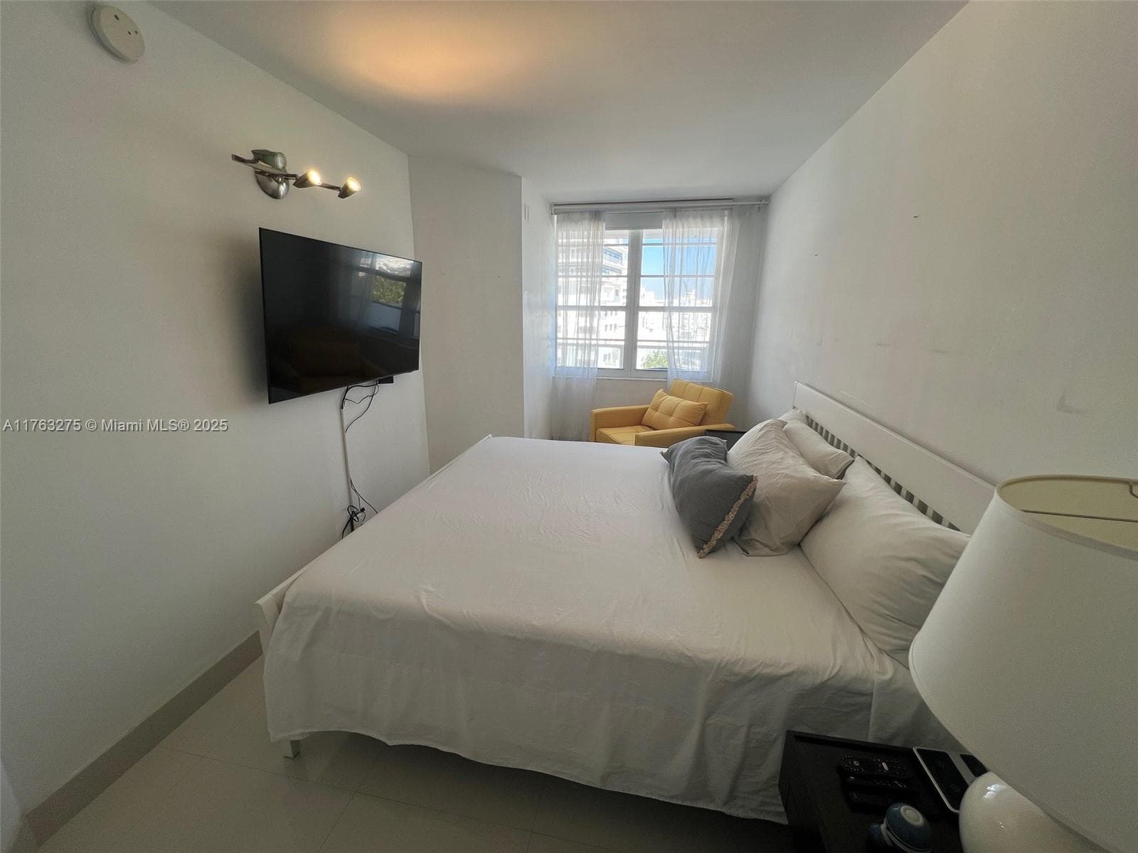 A11763275 — Miami Beach — 14