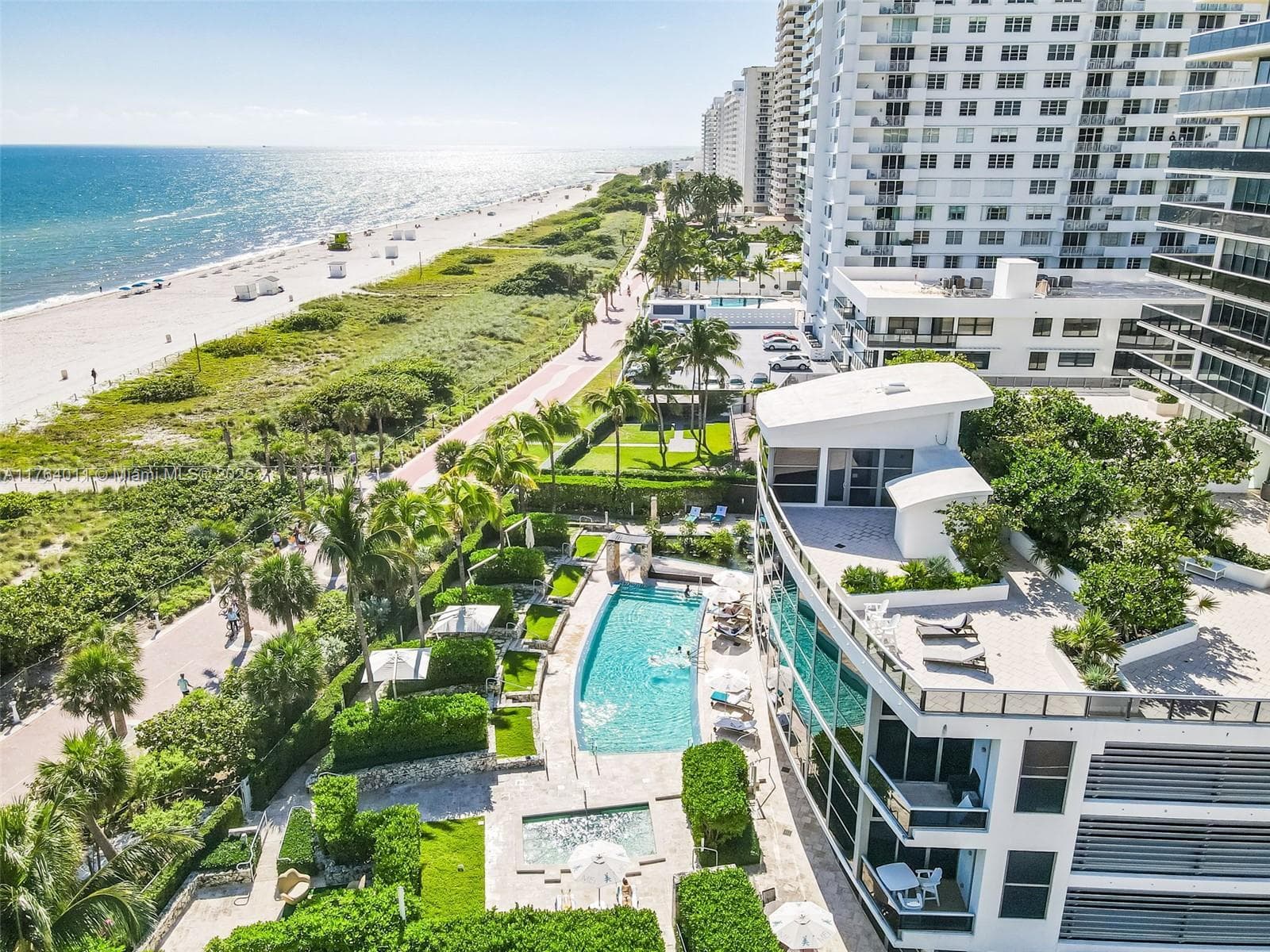A11764011 — Miami Beach — 53