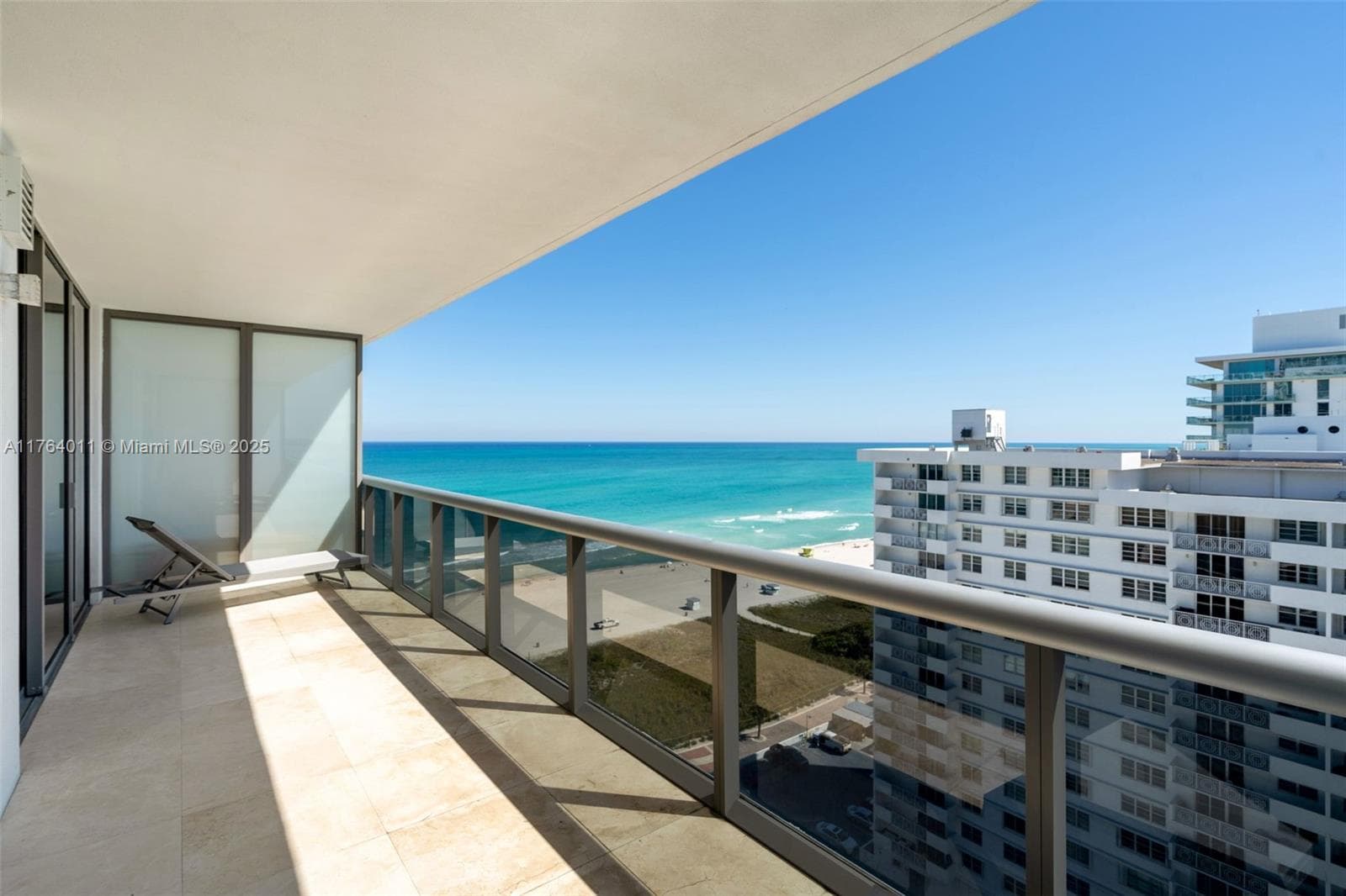 A11764011 — Miami Beach — 24
