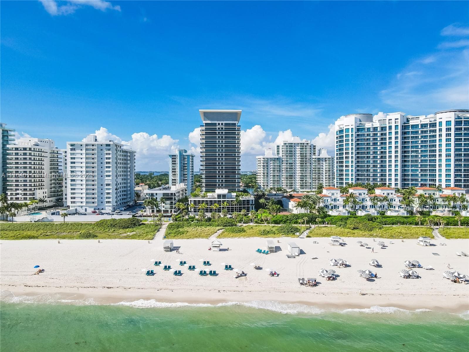 A11764011 — Miami Beach — 40