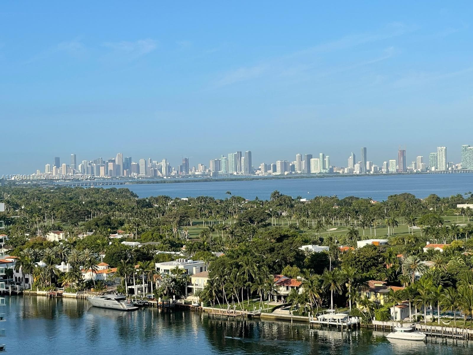 A11764011 — Miami Beach — 29