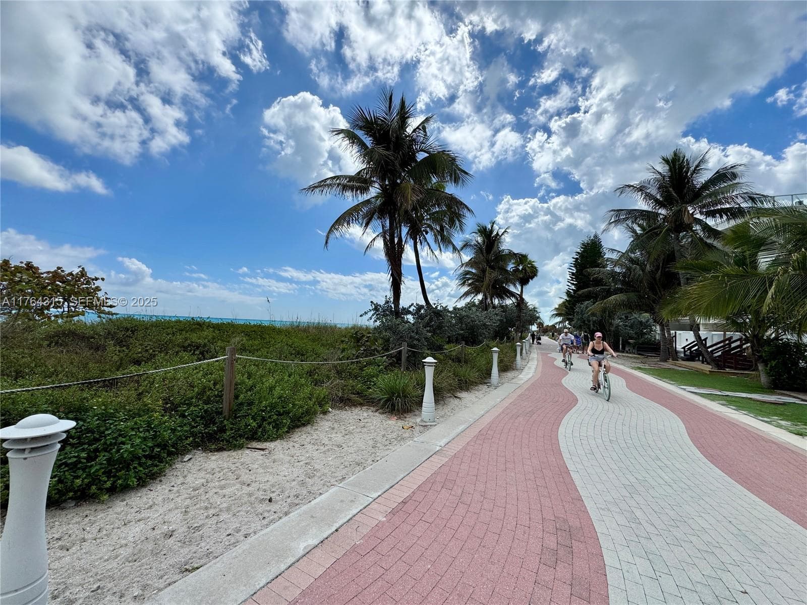 A11764315 — Miami Beach — 10