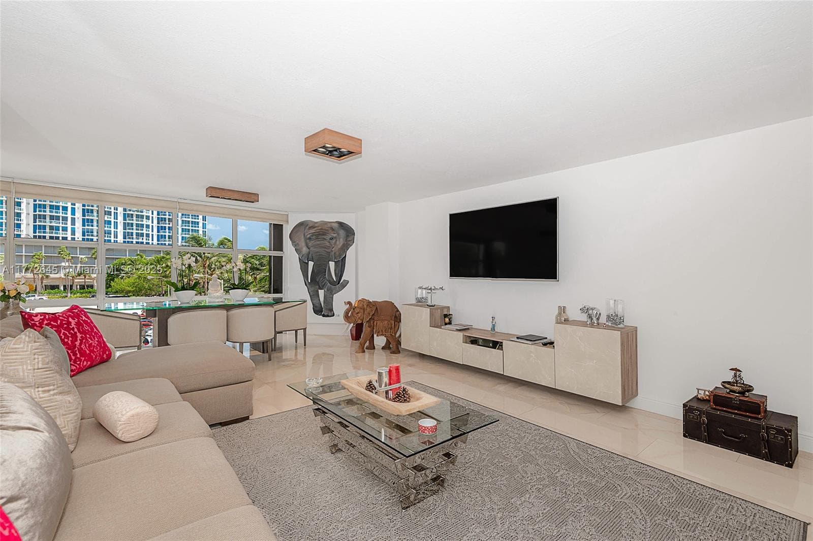 A11772645 — Miami Beach — 7