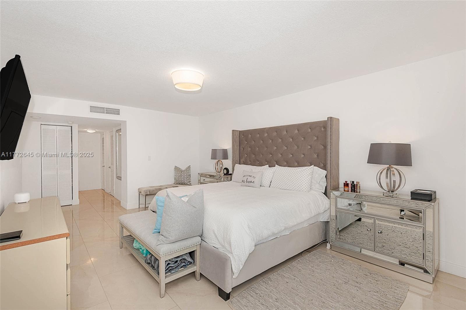 A11772645 — Miami Beach — 19