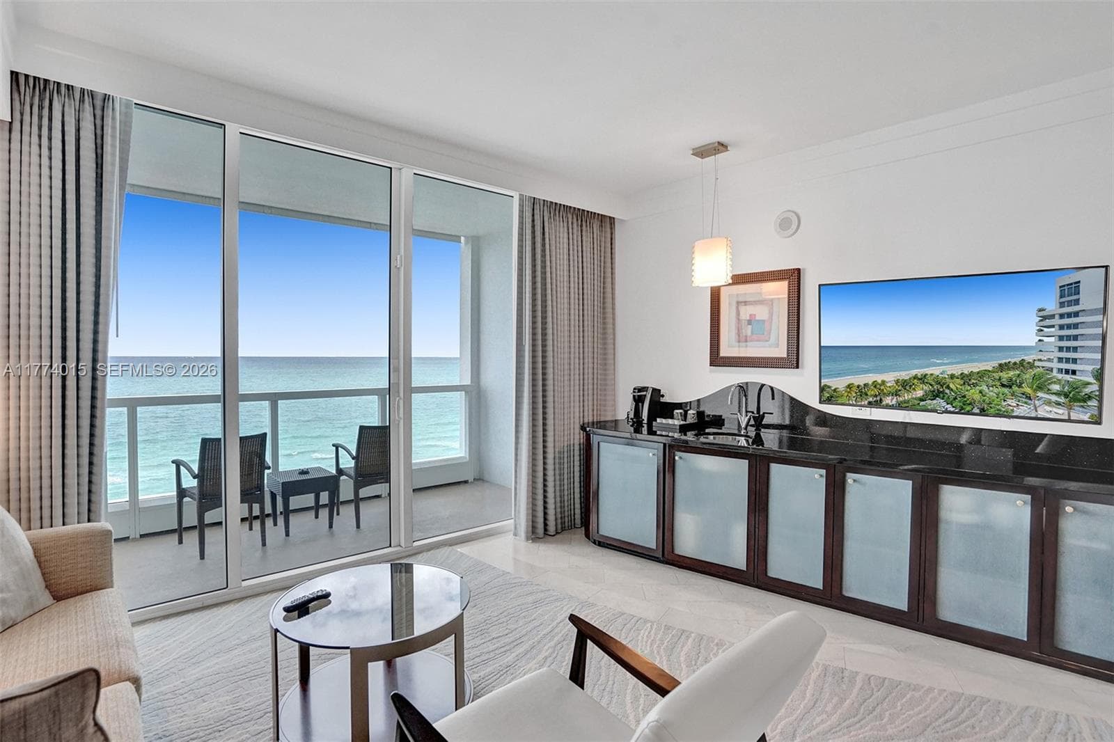 A11774015 — Miami Beach — 35
