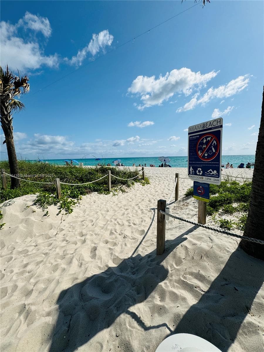 A11775430 — Miami Beach — 38