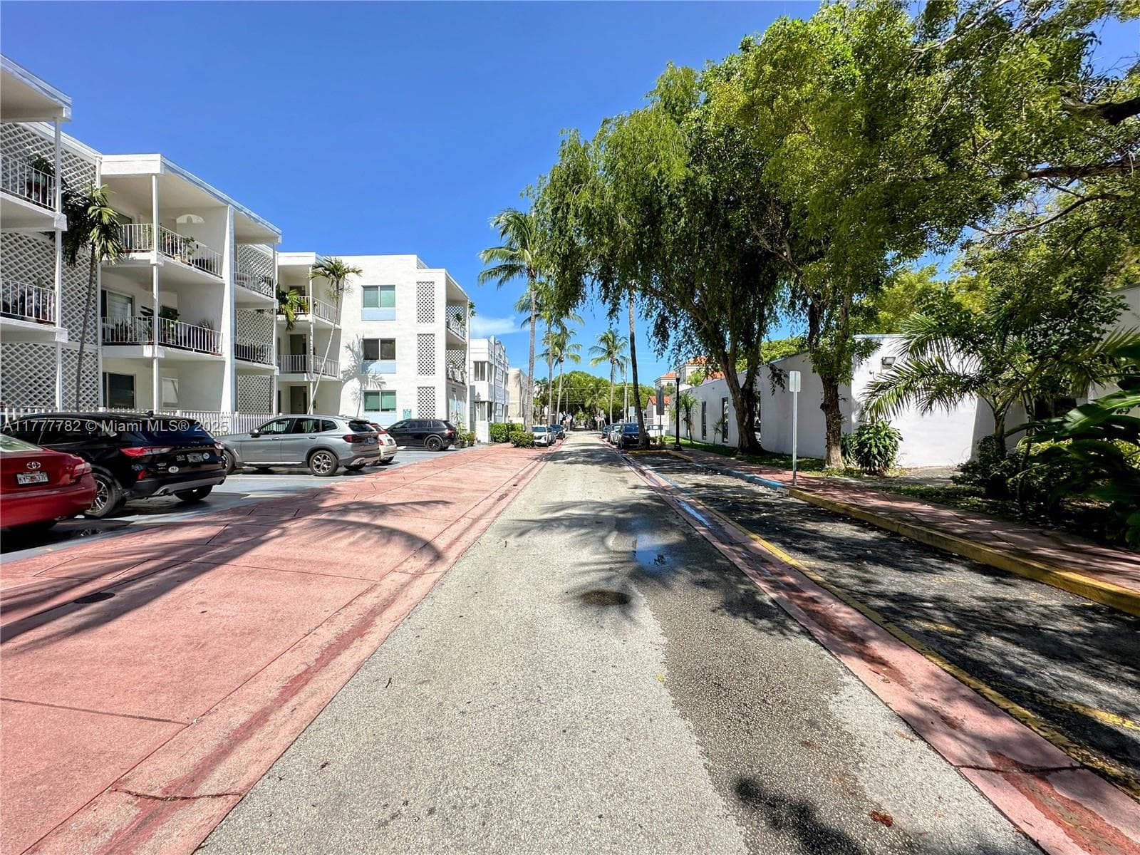 A11777782 — Miami Beach — 20