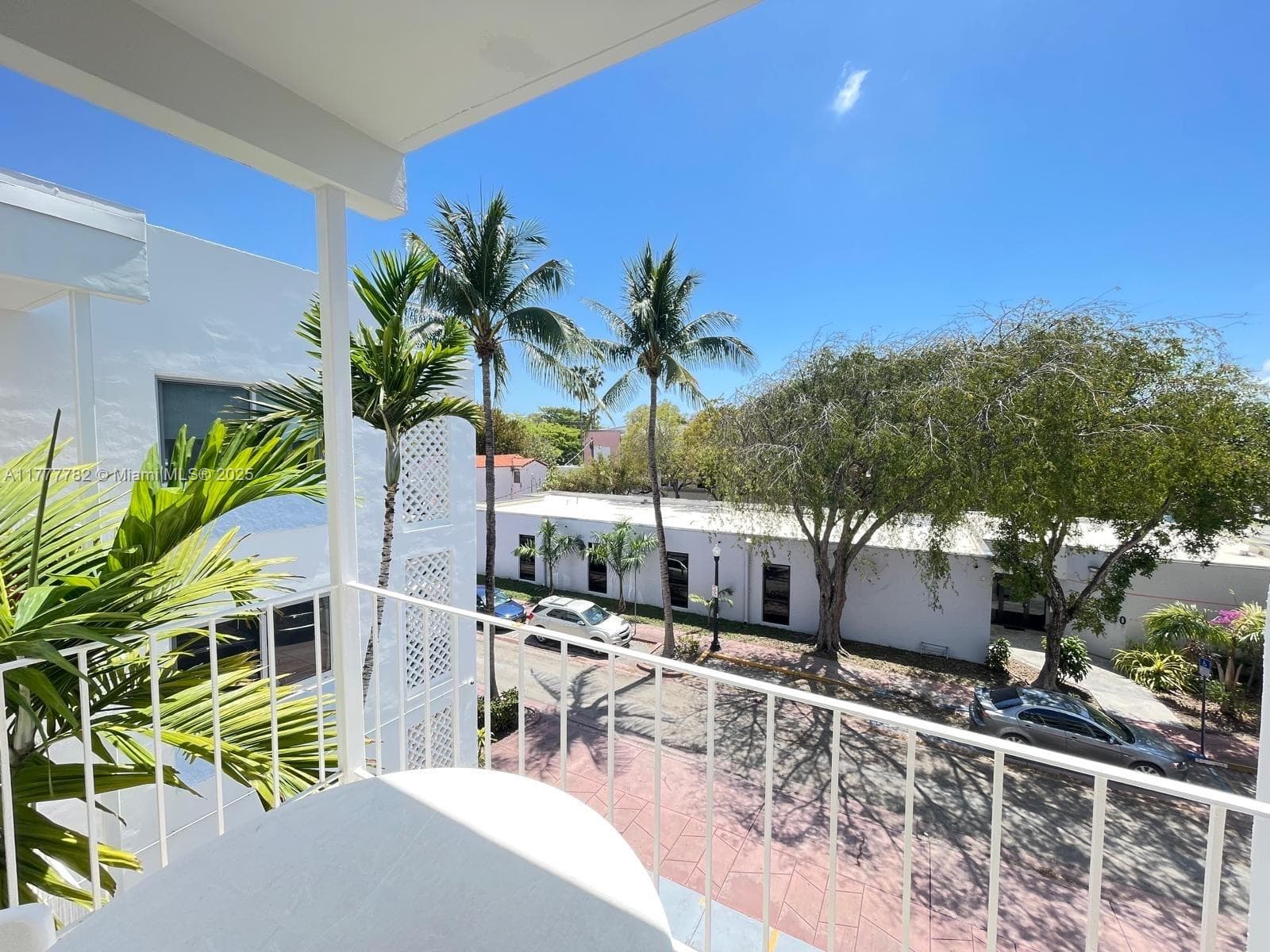 A11777782 — Miami Beach — 9