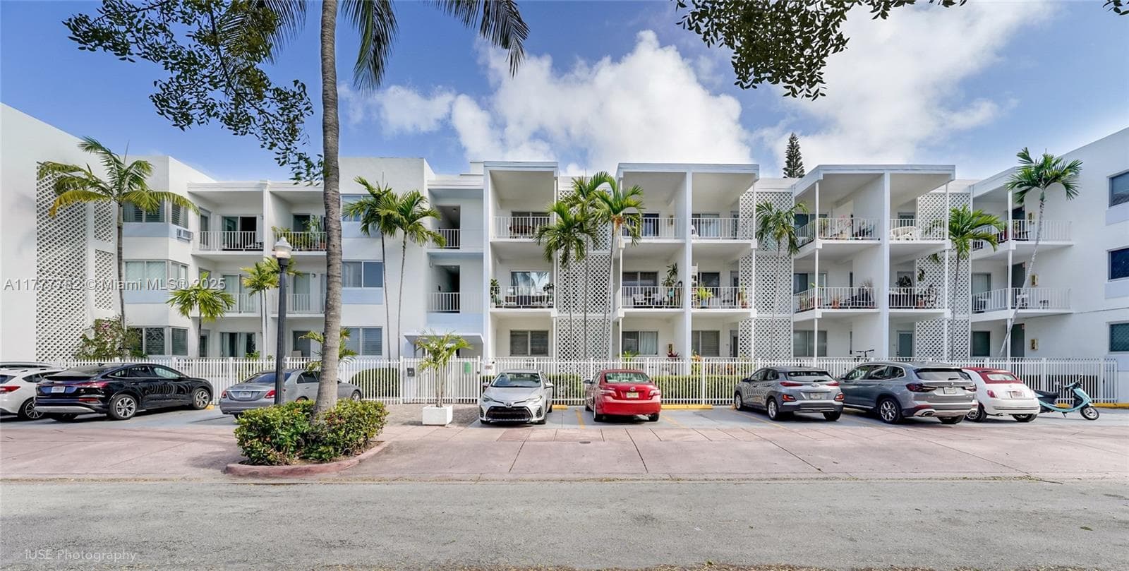 A11777782 — Miami Beach — 18