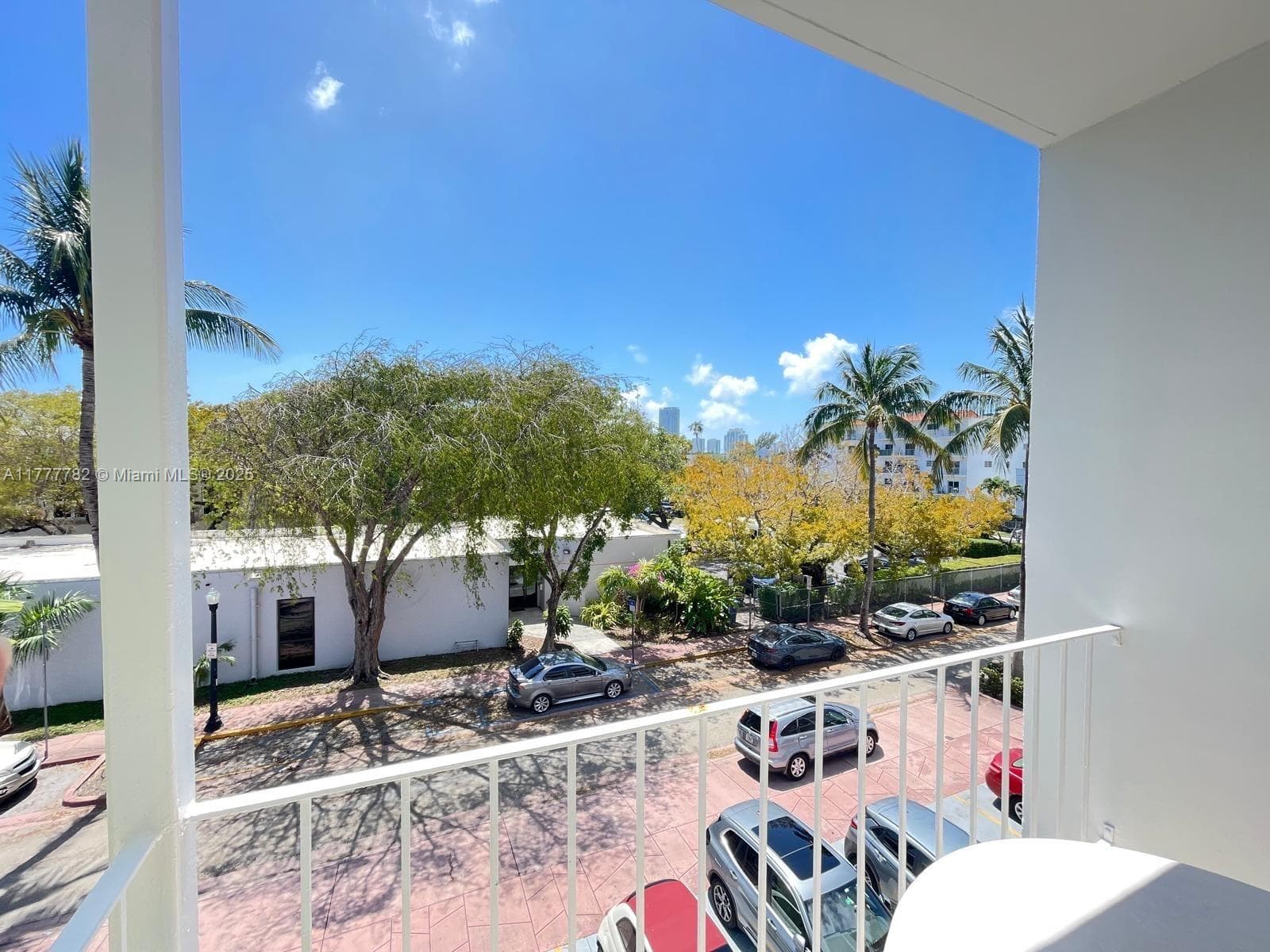 A11777782 — Miami Beach — 8