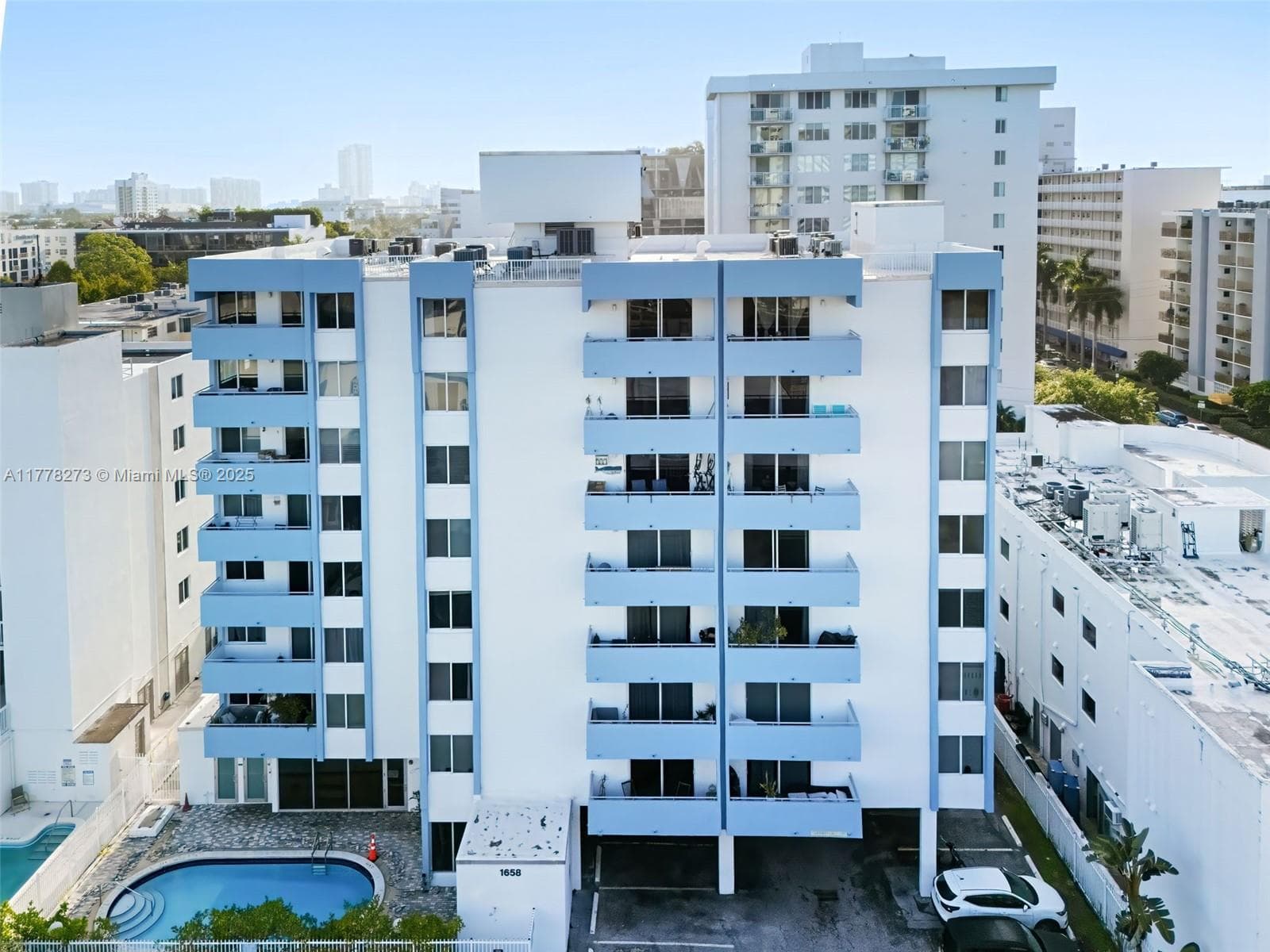 A11778273 — Miami Beach — 14