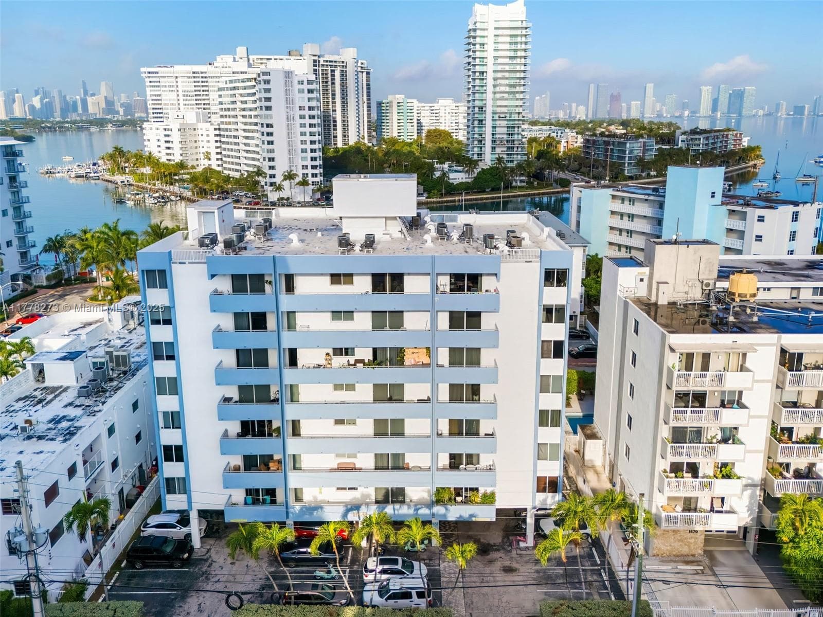 A11778273 — Miami Beach — 15