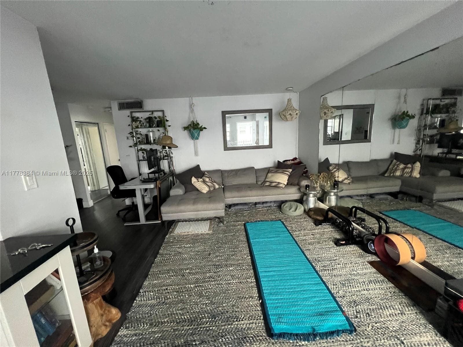 A11778384 — Miami Beach — 5