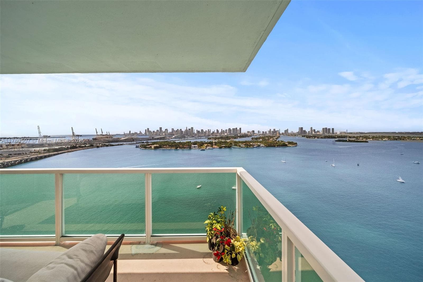 A11780507 — Miami Beach — 14