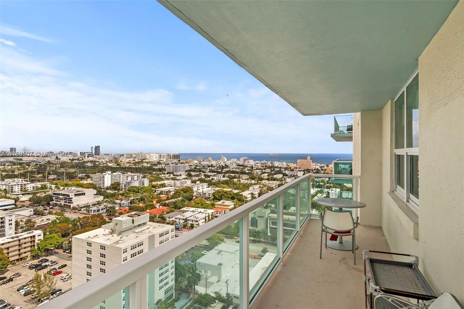 A11780507 — Miami Beach — 15