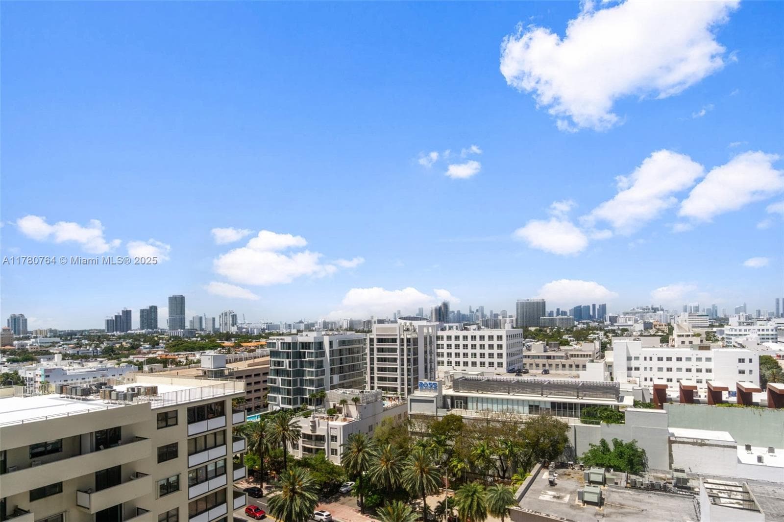 A11780764 — Miami Beach — 17
