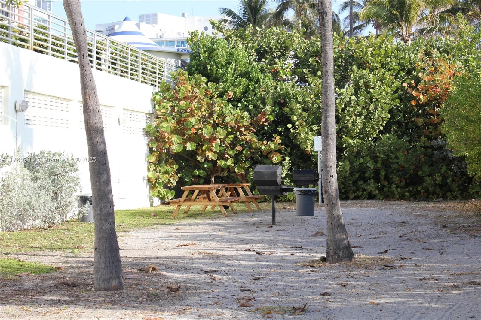 A11780993 — Miami Beach — 42