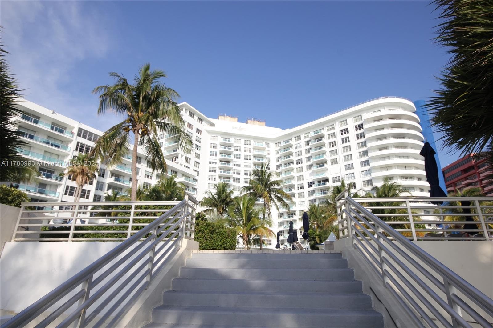 A11780993 — Miami Beach — 43